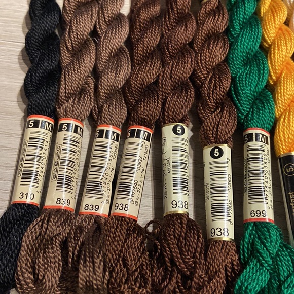 DMC Size 5 Pearl Cotton thread. The threads are new and unused. - Picture 3 of 4